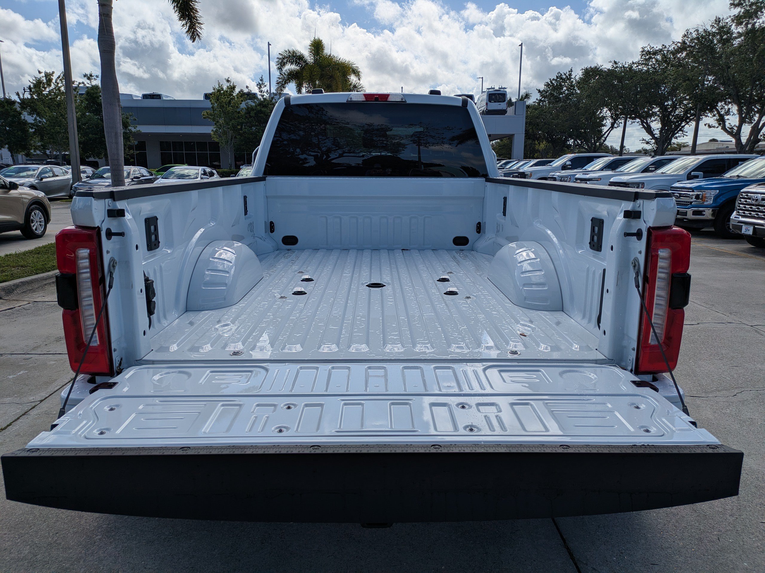Used 2026 Ford F450 Lariat AWD/4WD image 13