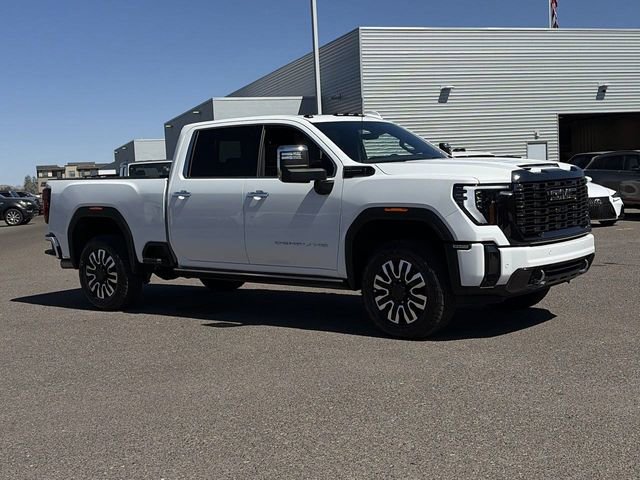 Used 2024 GMC Sierra 3500 Denali Ultimate image 4