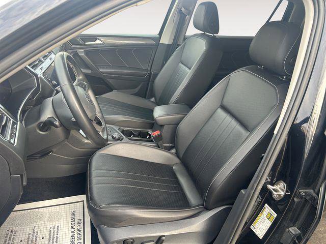 Used 2022 Volkswagen Tiguan SE image 9