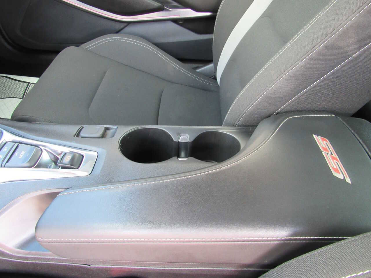 Used 2022 Chevrolet Camaro SS RWD image 13