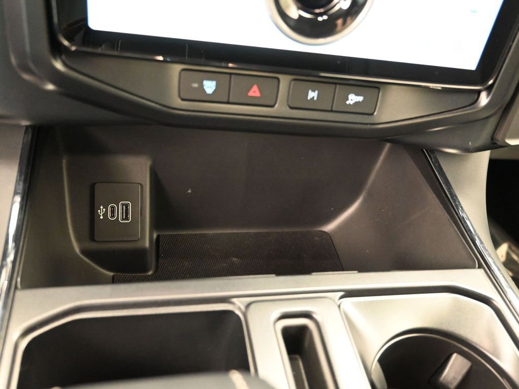 New 2025 Ford F150 Lightning Flash image 18