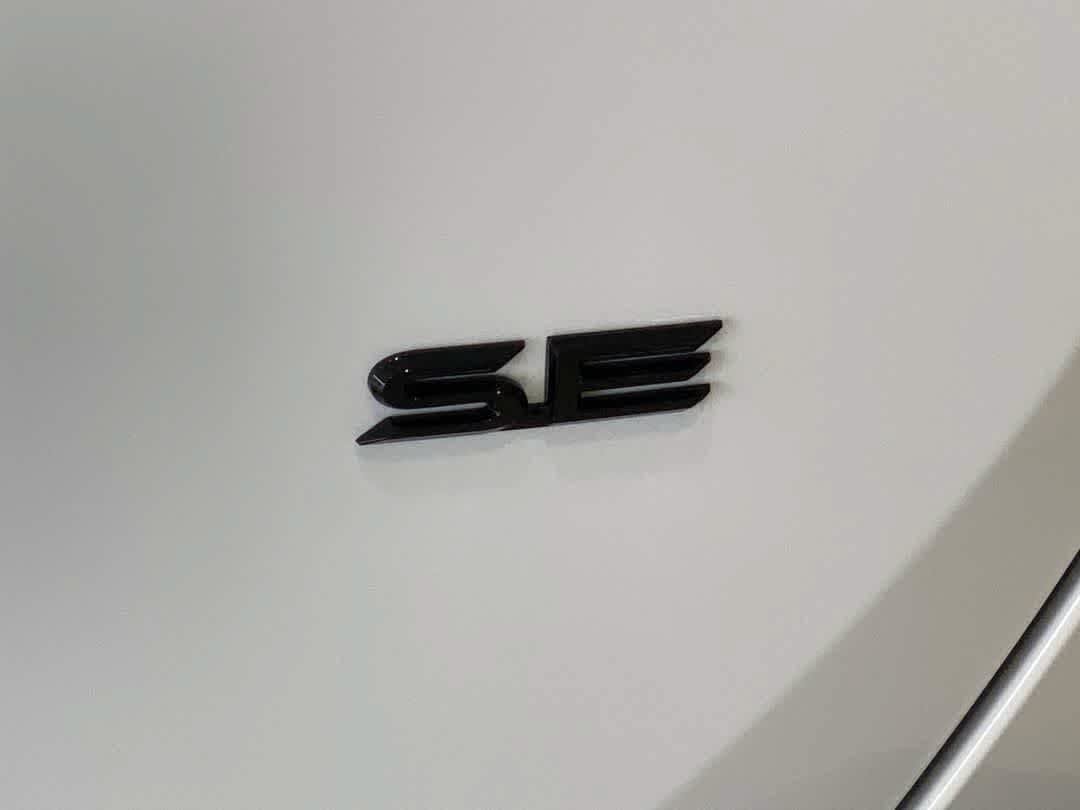 New 2026 Toyota RAV4 SE w/ Convenience Package FWD image 12