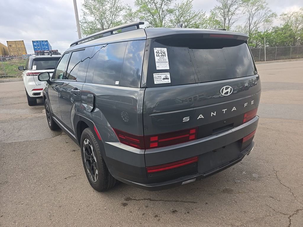 Used 2026 Hyundai Santa Fe SEL image 3
