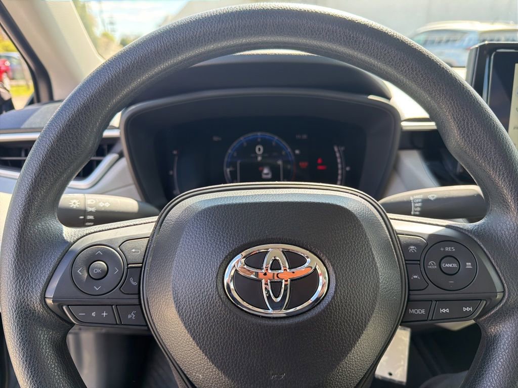 Used 2026 Toyota Corolla Cross L AWD/4WD image 11