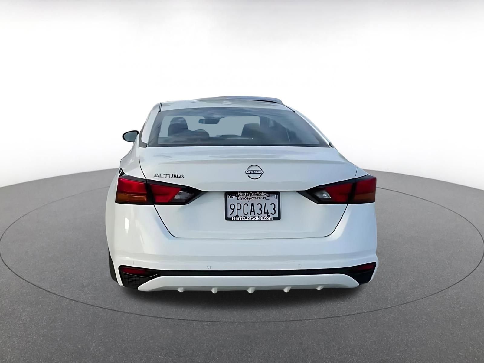 Used 2025 Nissan Altima 2.5 SV image 12