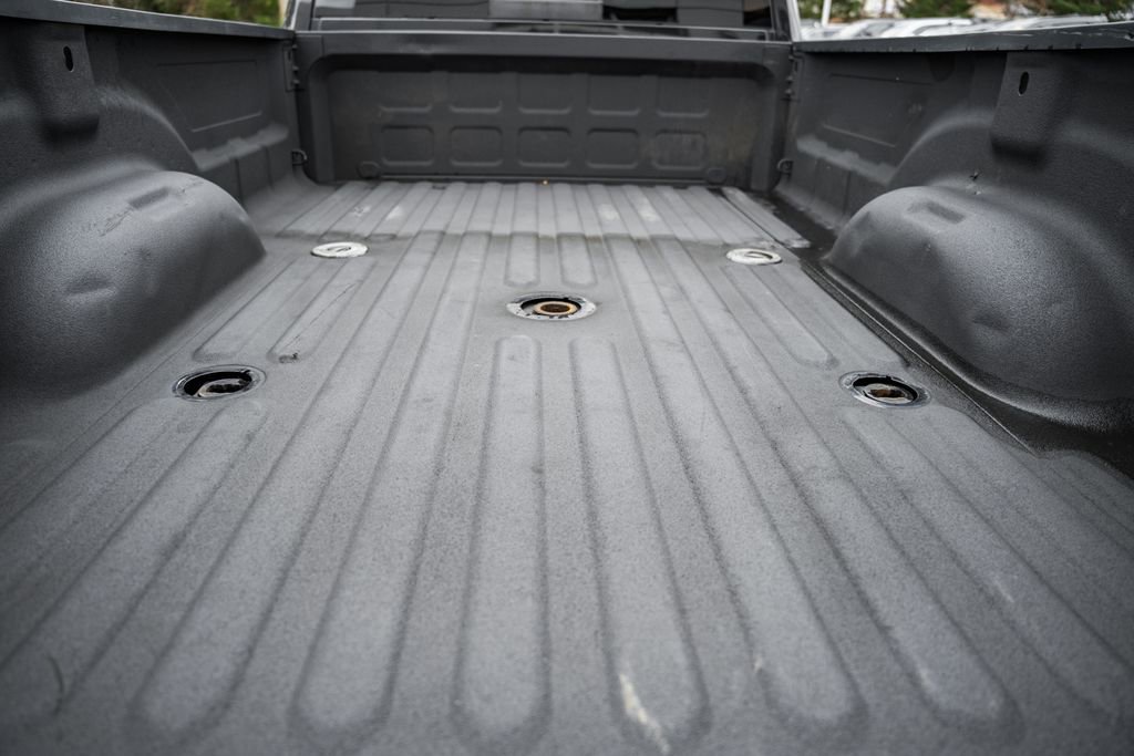 Used 2018 RAM 3500 Laramie Longhorn image 14