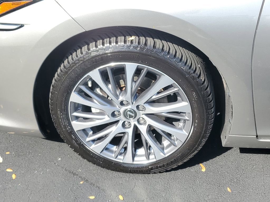 Used 2021 Lexus ES 350 w/ Premium Package image 11