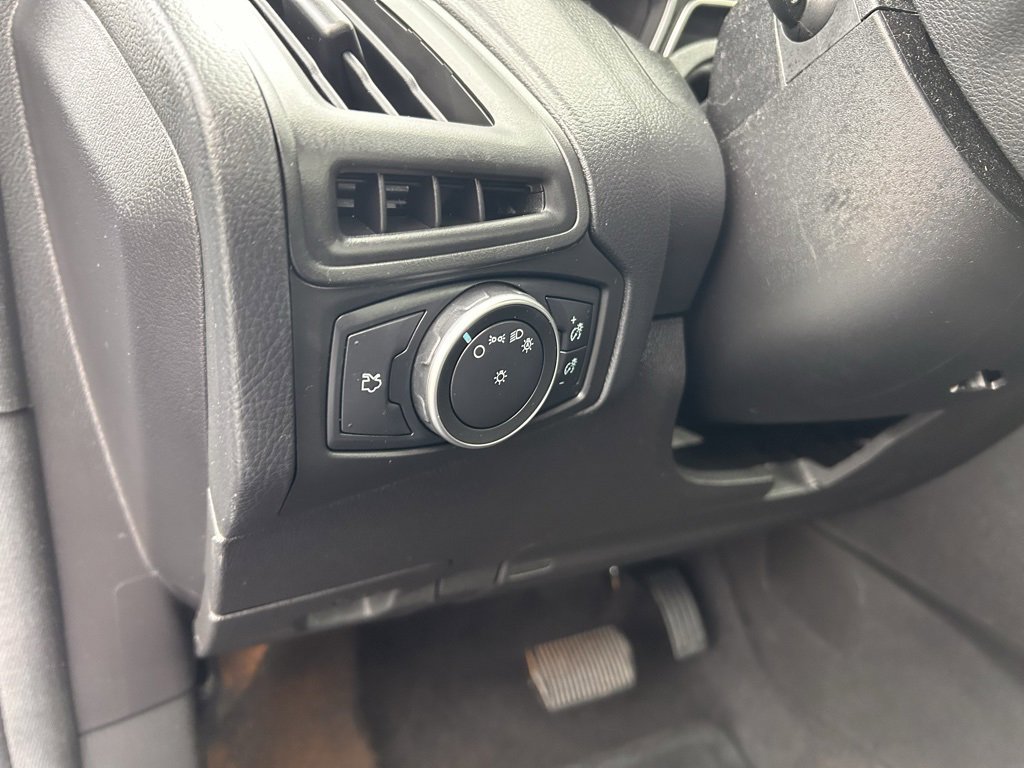 Used 2018 Ford Focus SE image 14
