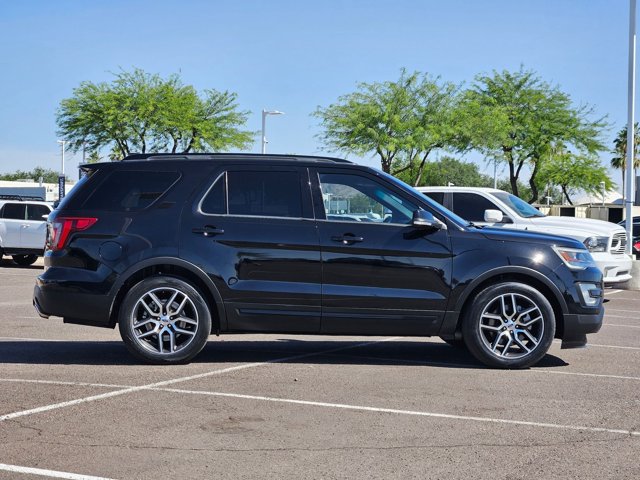 Used 2016 Ford Explorer Sport w/ Equipment Group 401A AWD/4WD image 4