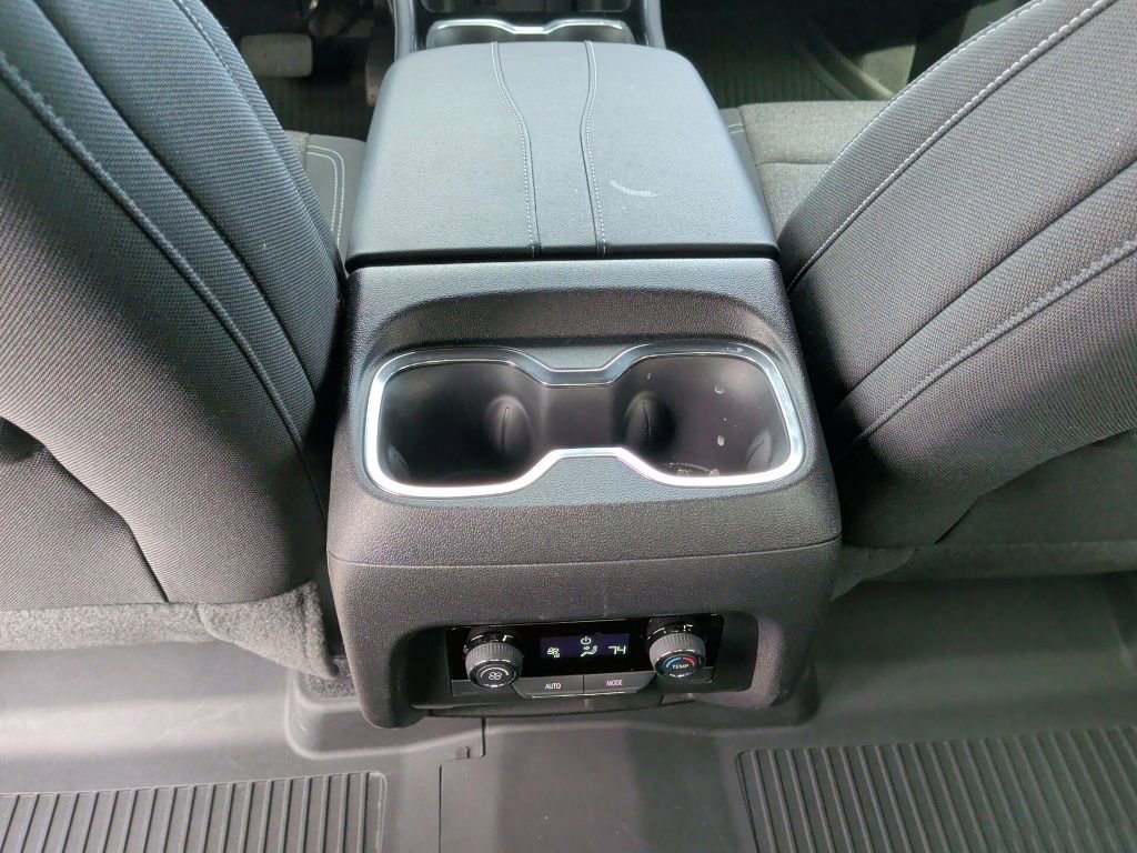 Used 2025 Chevrolet Traverse LT w/ Driver Confidence Package image 37