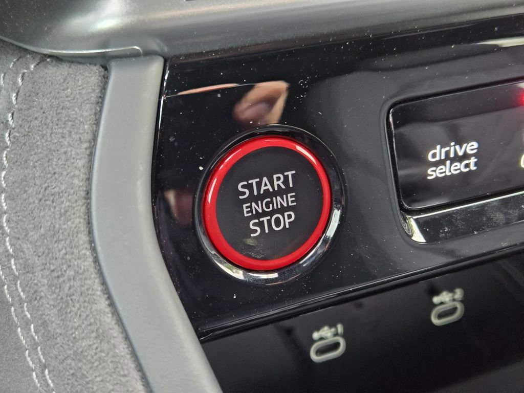 Certified 2025 Audi SQ5 Premium Plus image 27