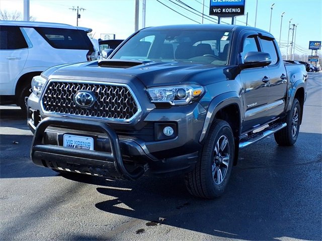 Used 2019 Toyota Tacoma TRD Sport image 5