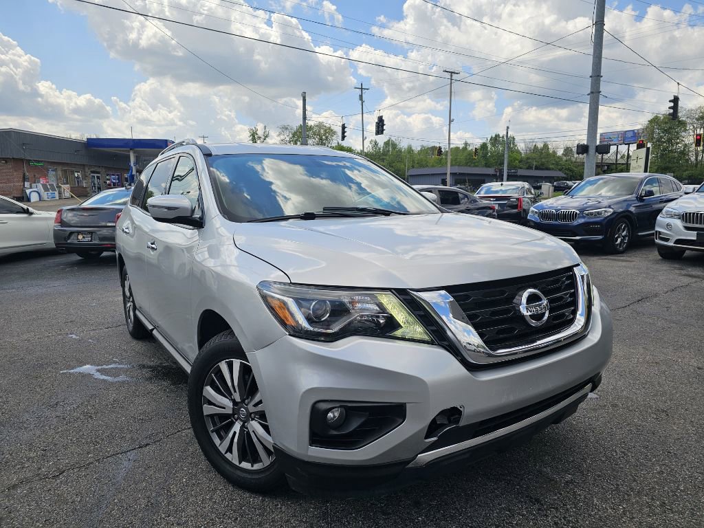 Used 2020 Nissan Pathfinder SV AWD/4WD image 2