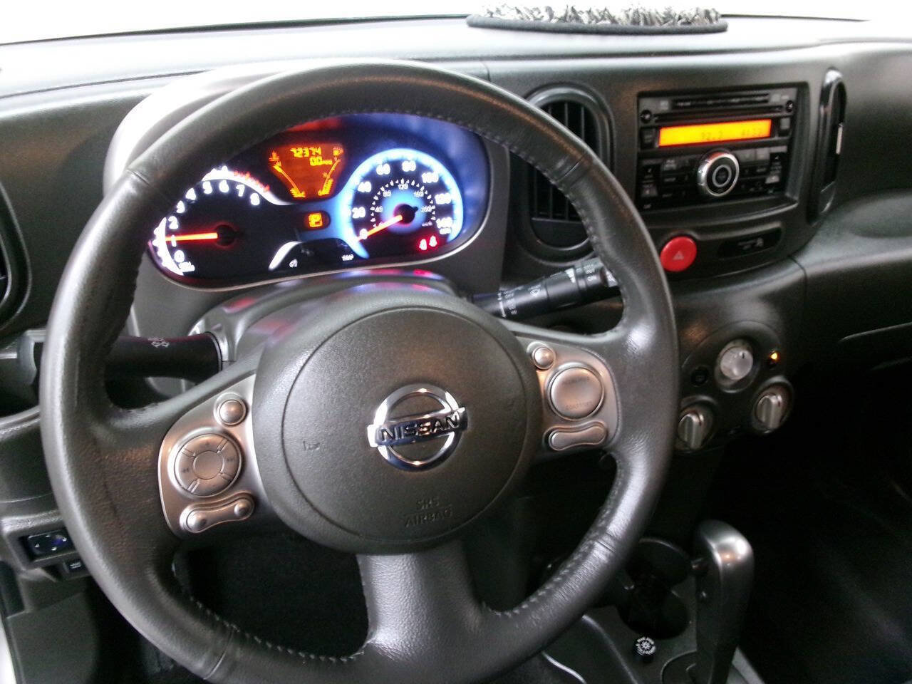 Used 2010 Nissan Cube 1.8 S w/ Interior Illumination Pkg FWD image 32