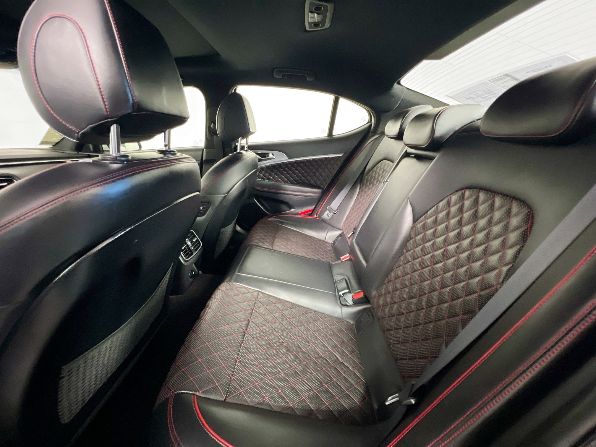 Used 2020 Genesis G70 3.3T w/ Sport Package image 29