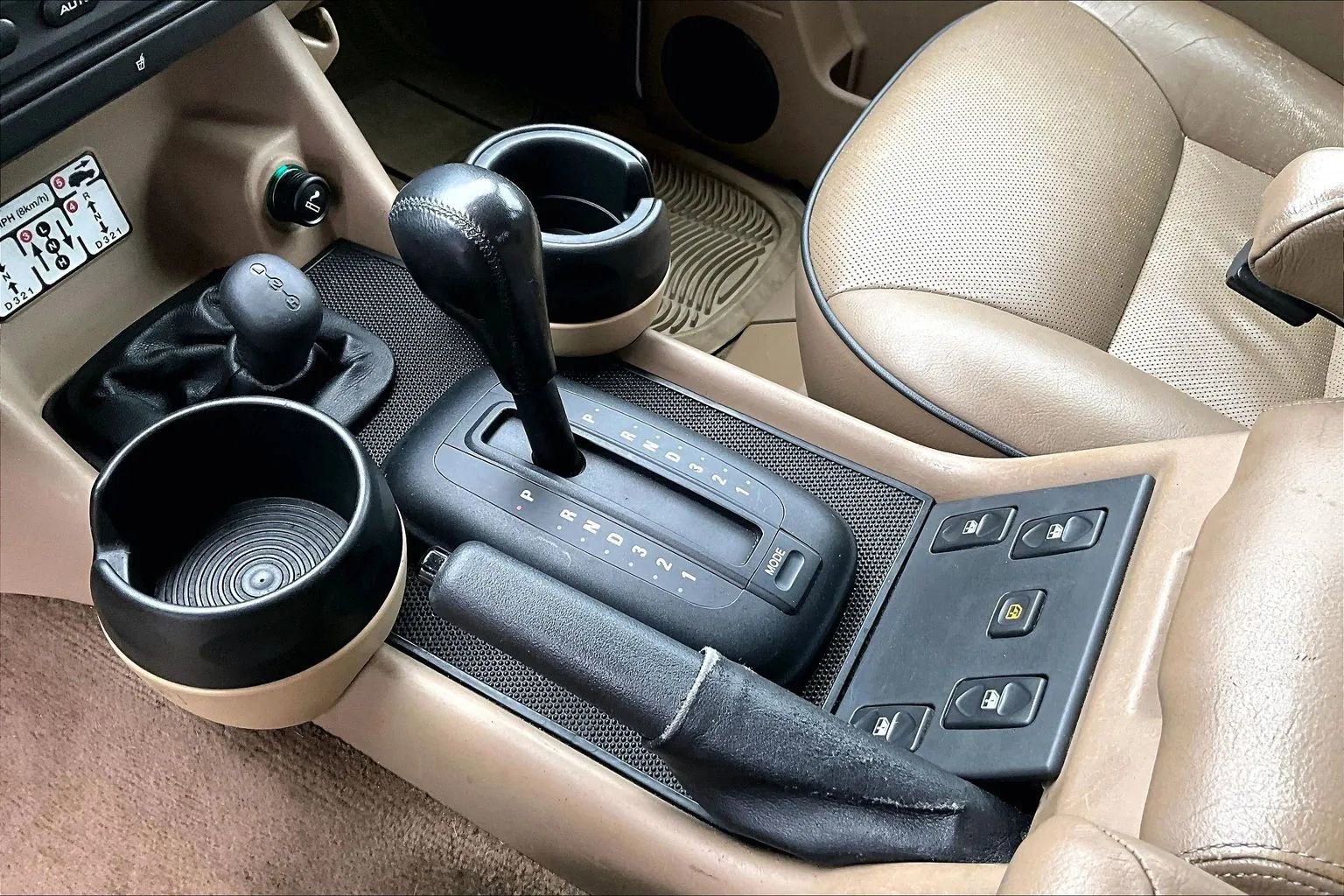 Used 1999 Land Rover Discovery Series II image 14