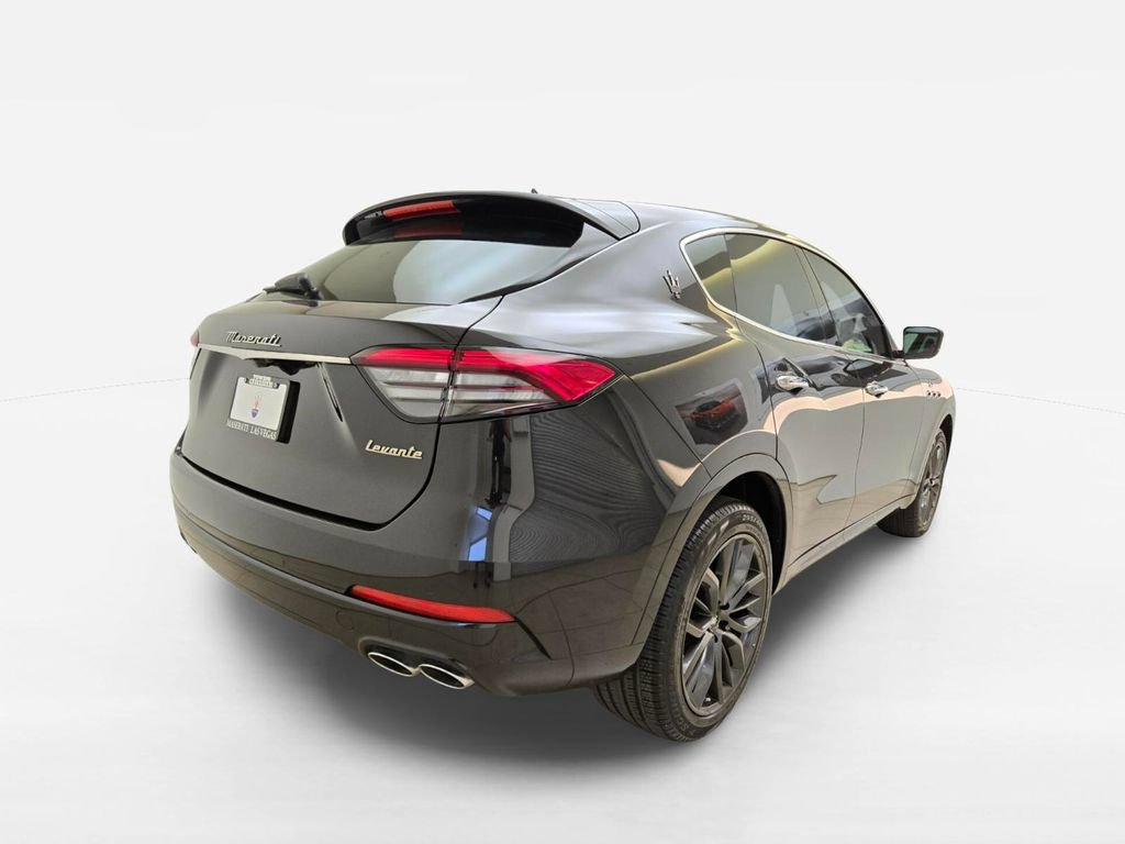 Certified 2024 Maserati Levante GT Ultima AWD/4WD image 9