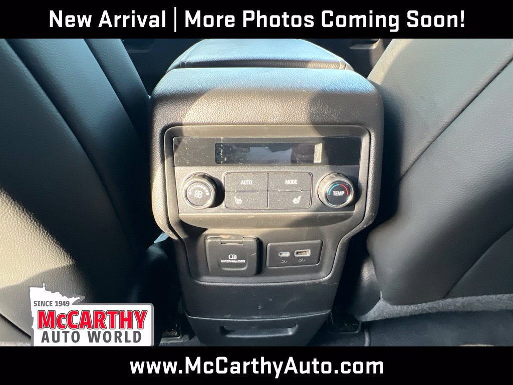Used 2021 GMC Acadia Denali w/ Denali Ultimate Package AWD/4WD image 18