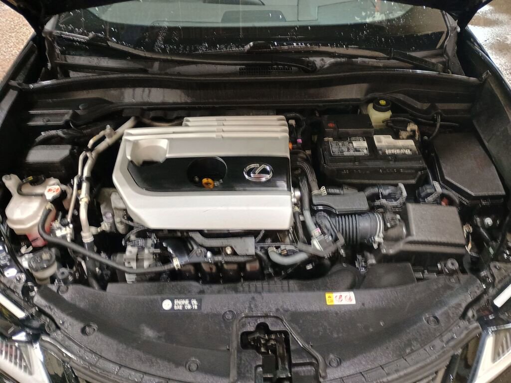 Used 2022 Lexus UX 200 F Sport w/ Accessory Package (Z2) image 35