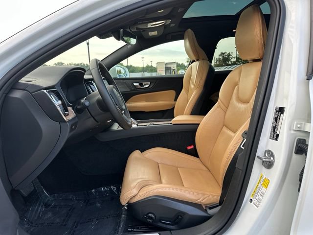 Certified 2024 Volvo V60 B5 Cross Country Ultimate AWD/4WD image 17