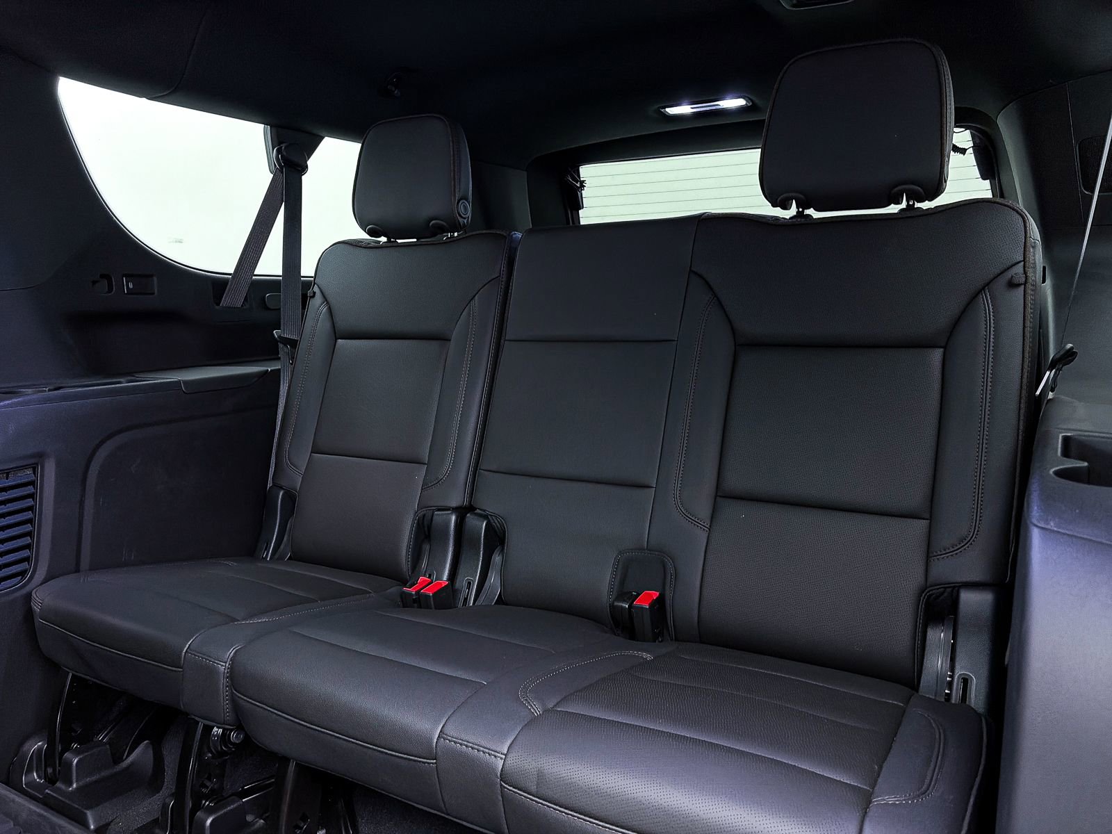 Used 2024 Chevrolet Suburban High Country AWD/4WD image 44