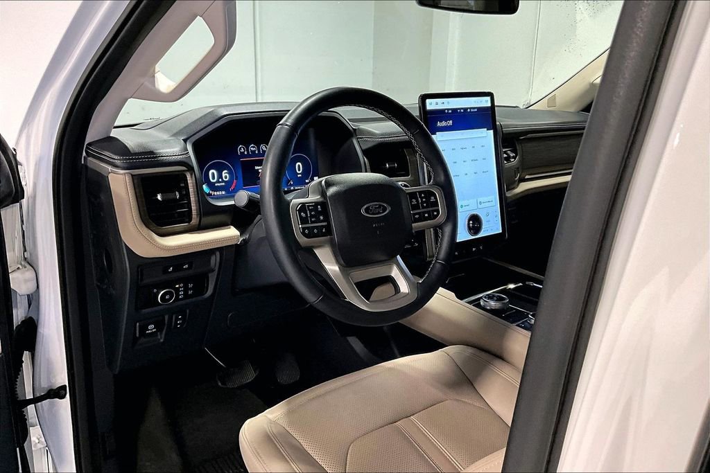 Used 2024 Ford Expedition Max Limited image 16