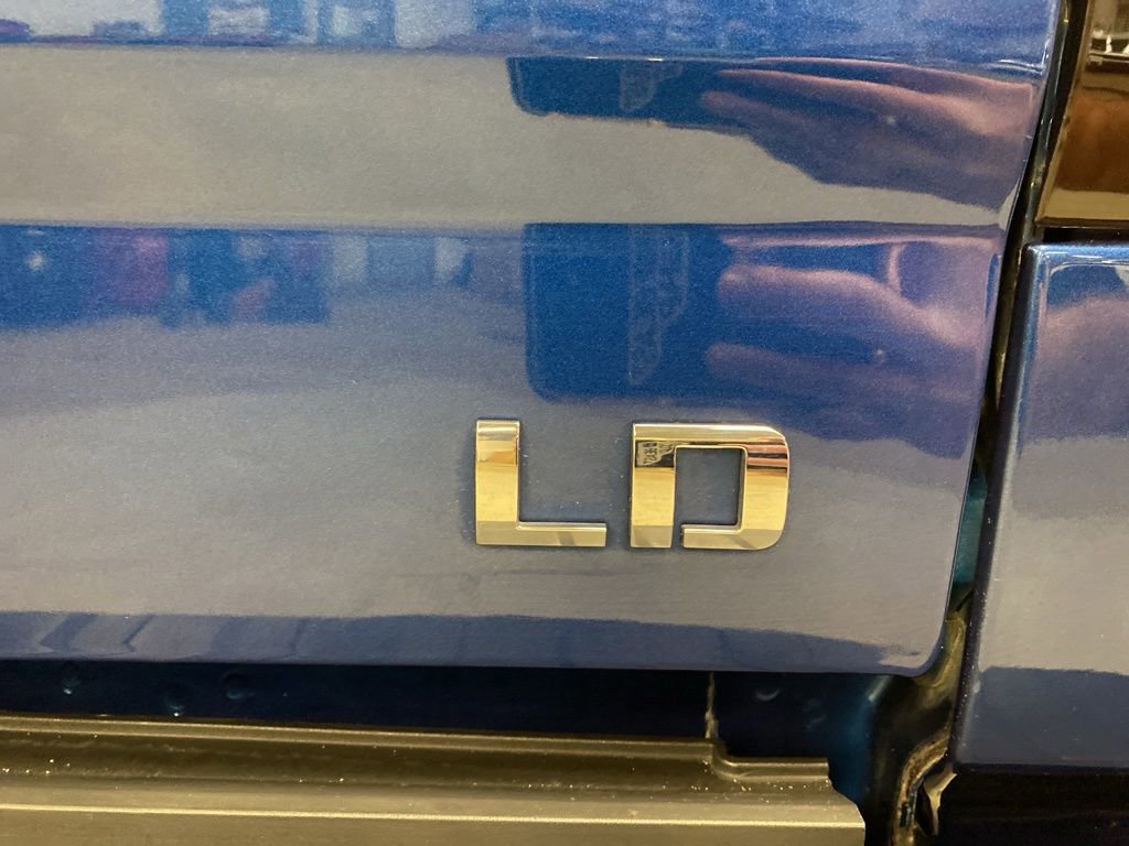 Used 2019 Chevrolet Silverado 1500 LT w/ All Star Edition image 28