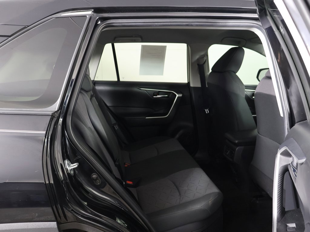 Used 2024 Toyota RAV4 AWD Hybrid image 31