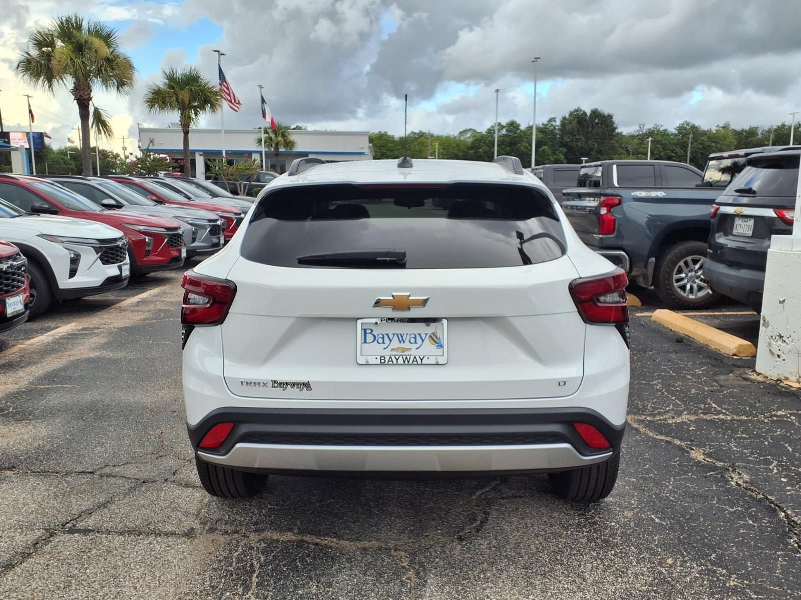 New 2026 Chevrolet Trax LT w/ Driver Confidence Package FWD image 16