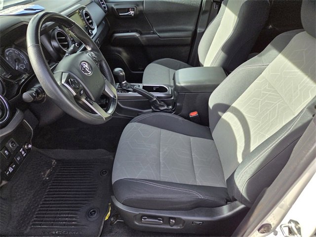 Used 2023 Toyota Tacoma TRD Off-Road image 9