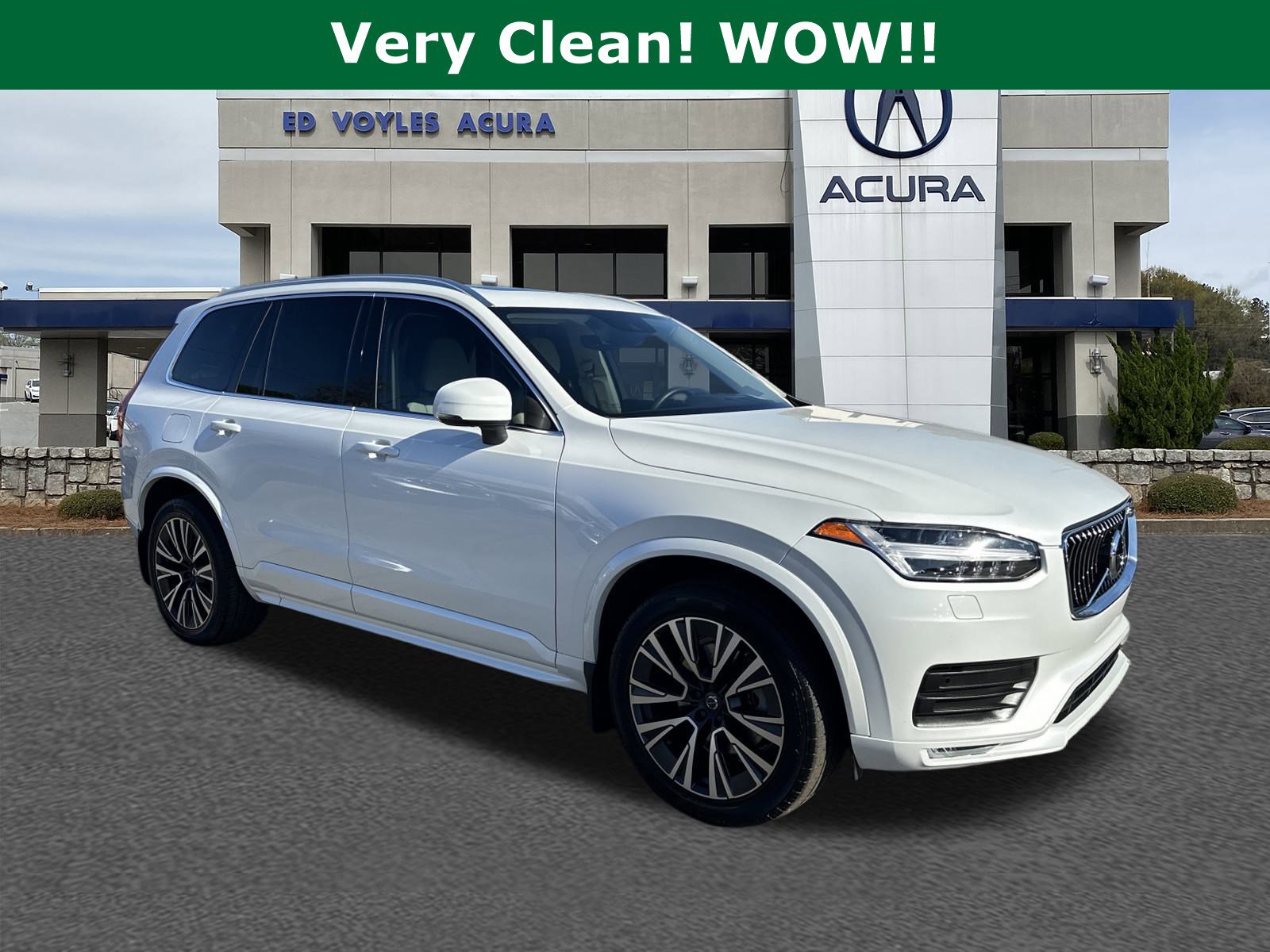 Used 2020 Volvo XC90 T6 Momentum w/ Protection Package image 3