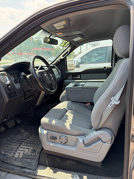 Used 2012 Ford F150 XLT w/ XLT Chrome Pkg AWD/4WD image 12