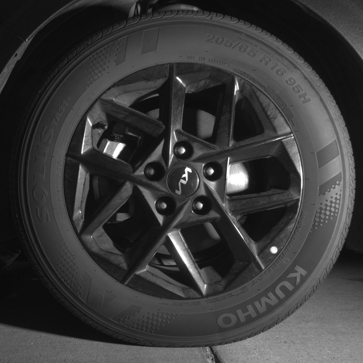 Used 2025 Kia K5 LXS image 12