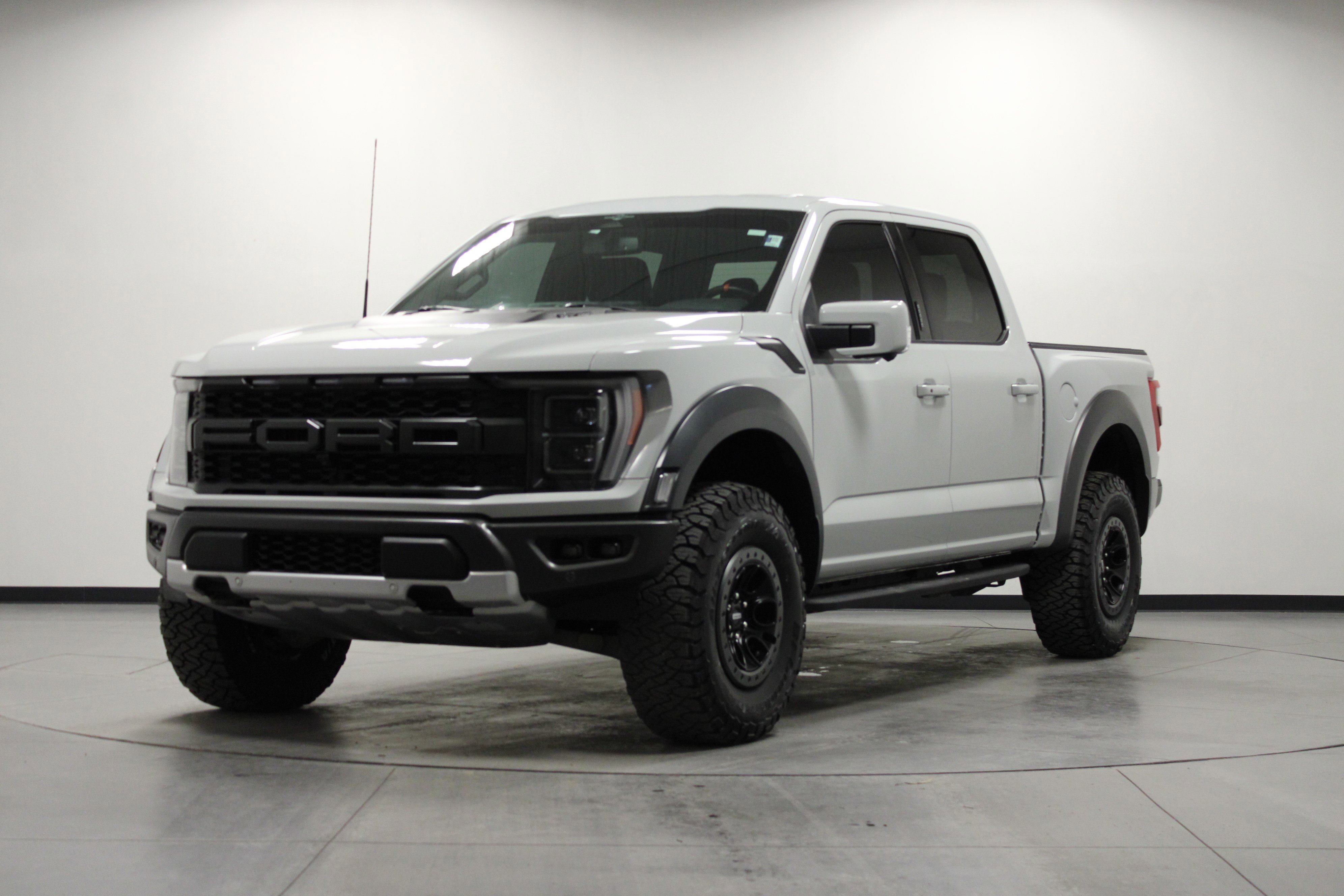 Used 2023 Ford F150 Raptor w/ Raptor Carbon Fiber Package image 8