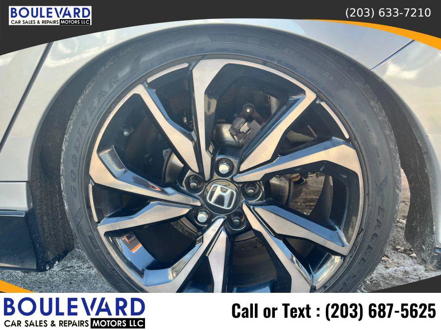 Used 2018 Honda Civic Sport image 24