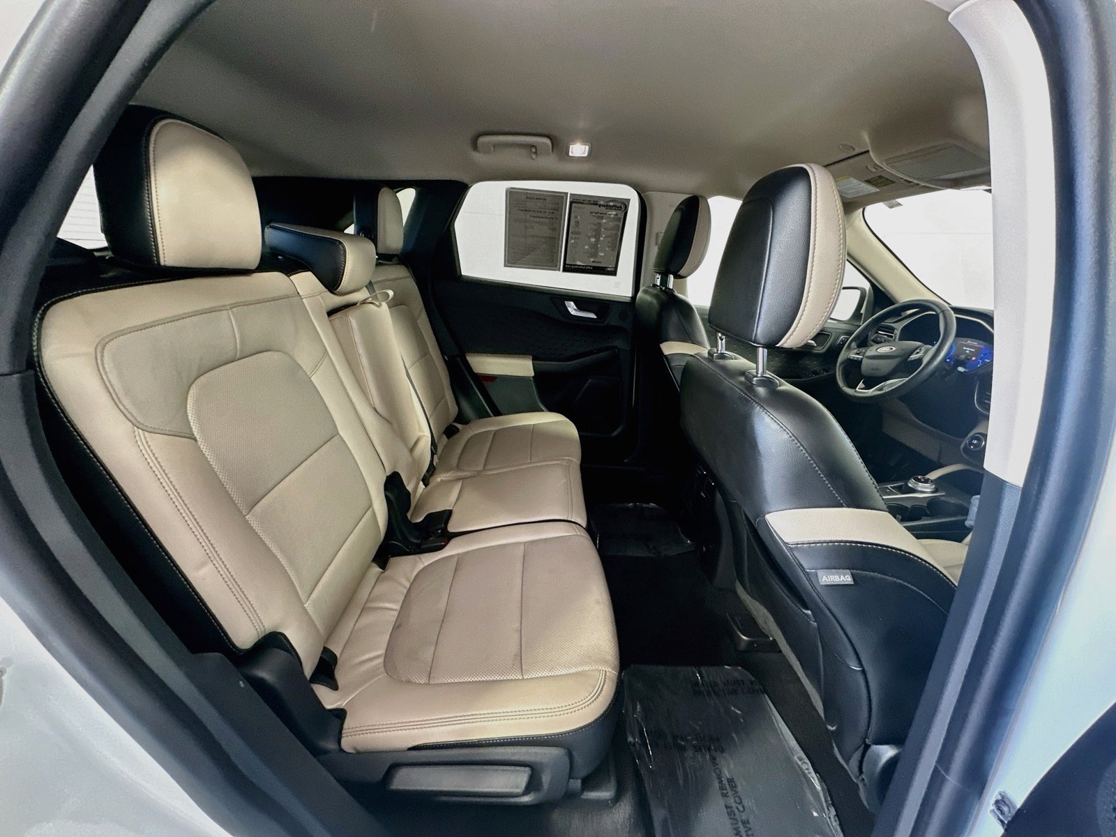 Used 2020 Ford Escape Titanium AWD/4WD image 27
