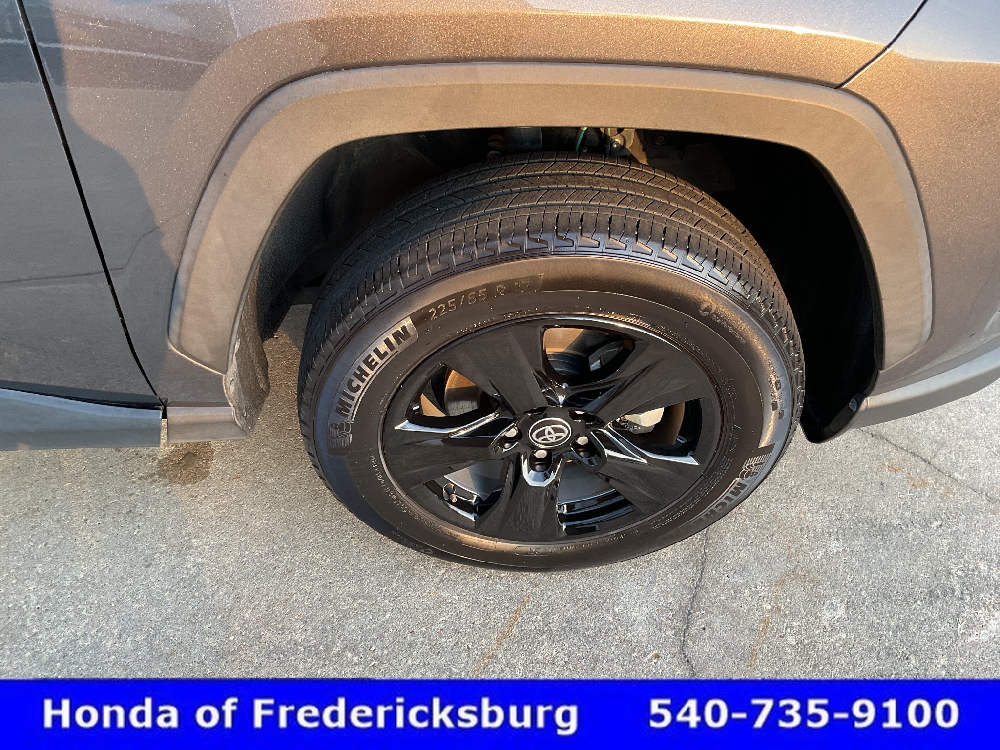 Used 2024 Toyota RAV4 XLE AWD/4WD image 13