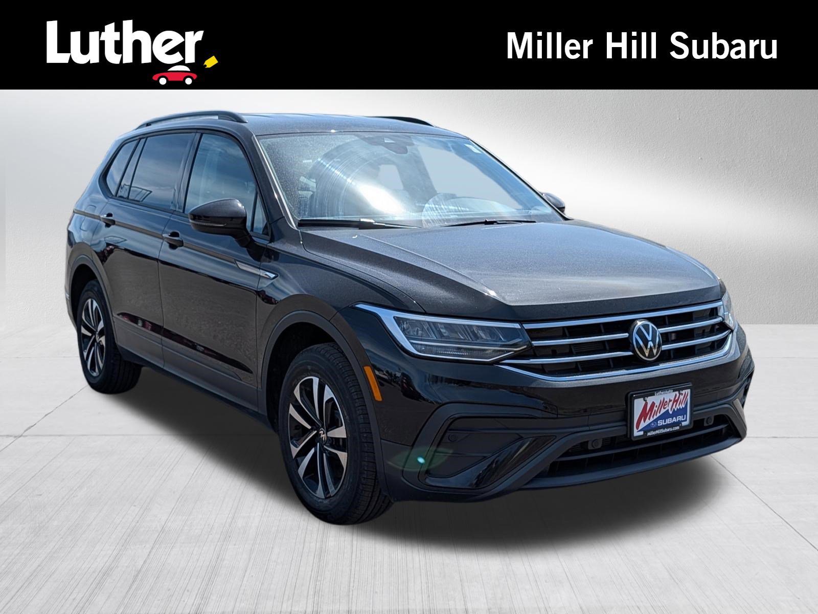 Used 2024 Volkswagen Tiguan S AWD/4WD image 1