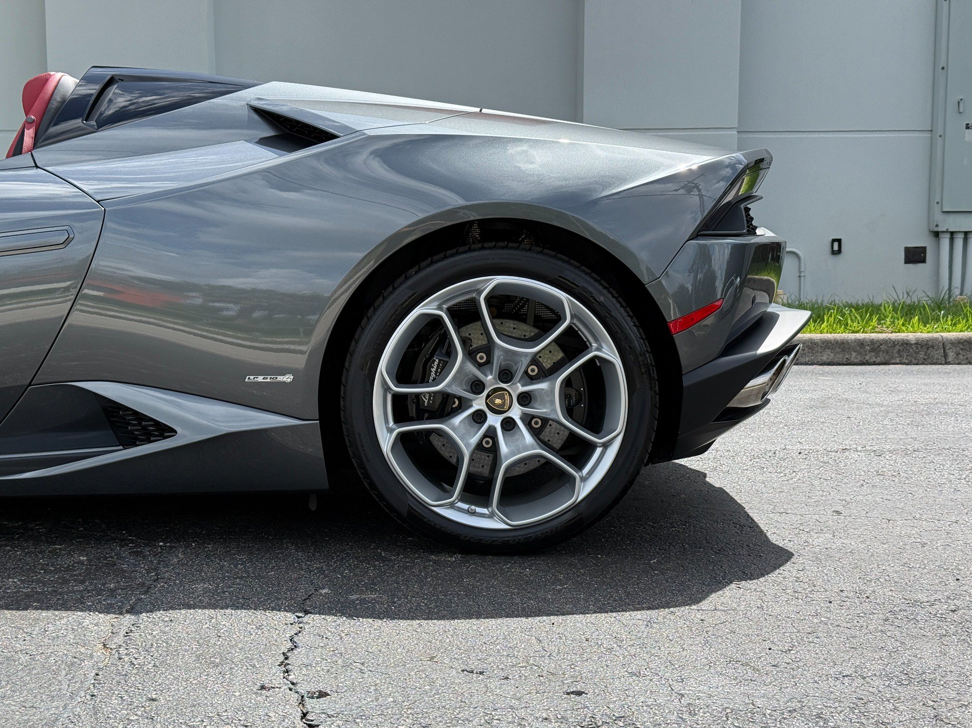 Used 2016 Lamborghini Huracan LP 610-4 AWD/4WD image 12