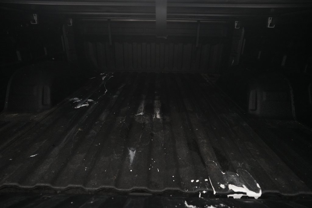 Used 2023 Chevrolet Silverado 1500 LT image 10