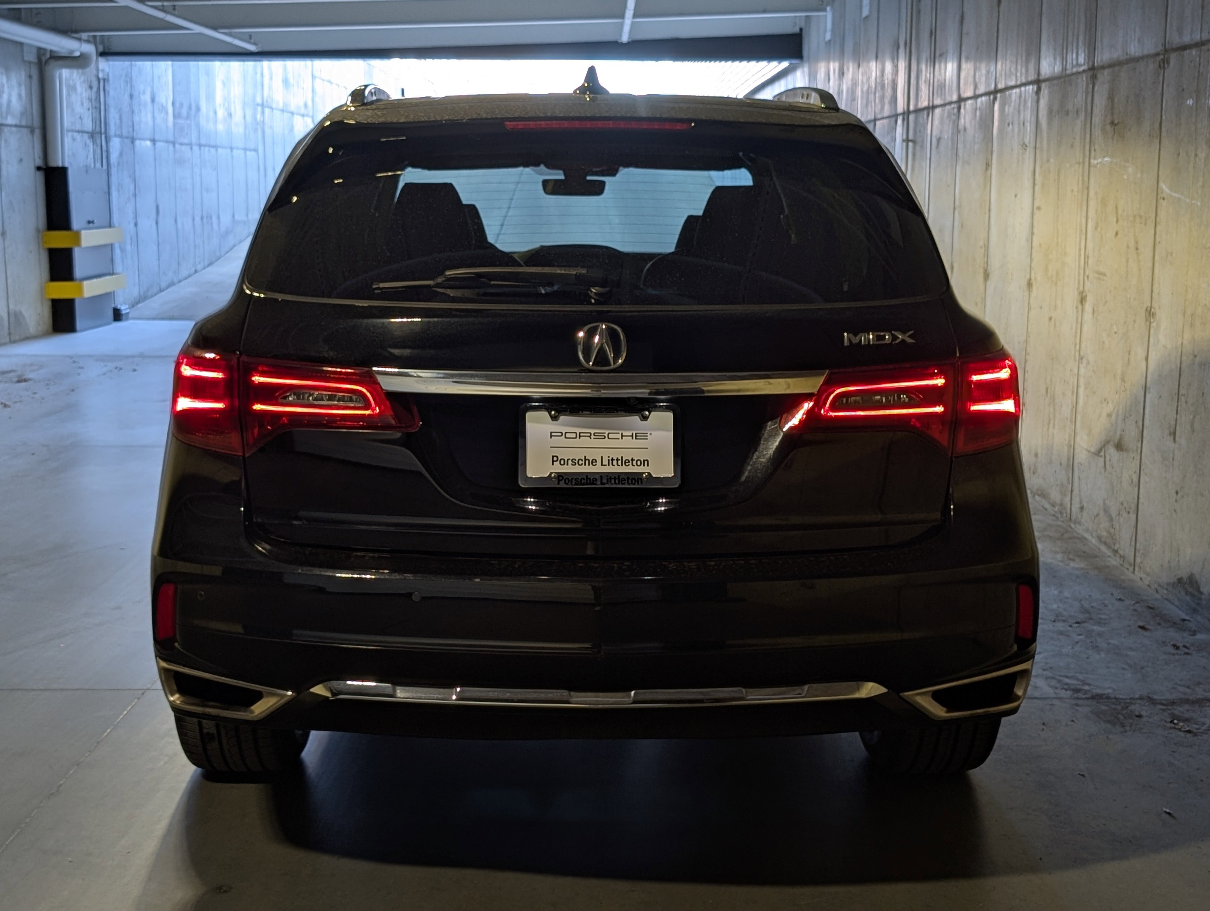Used 2019 Acura MDX FWD w/ Advance Package image 8