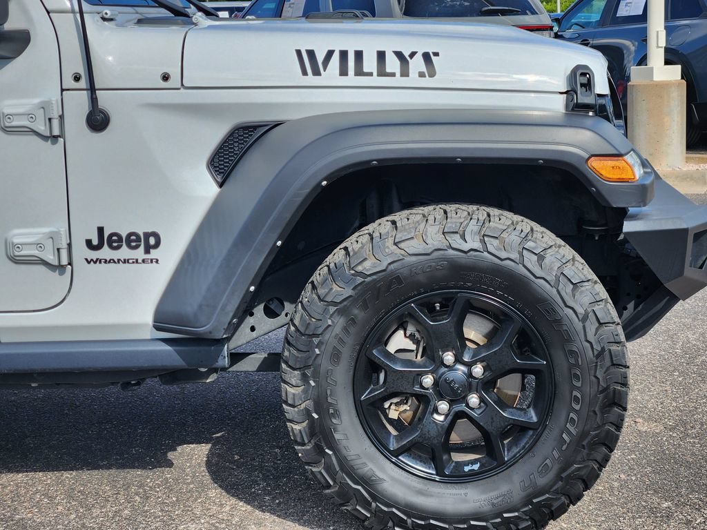 Used 2022 Jeep Wrangler Sport AWD/4WD image 29