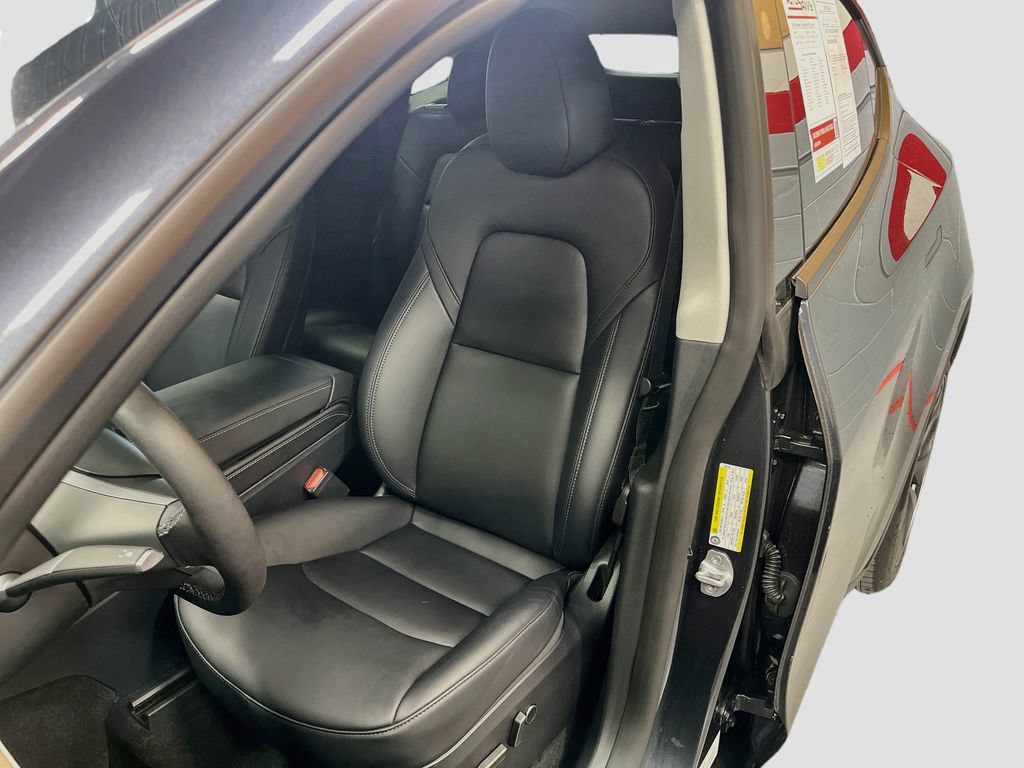 Used 2025 Tesla Model Y Long Range AWD/4WD image 18