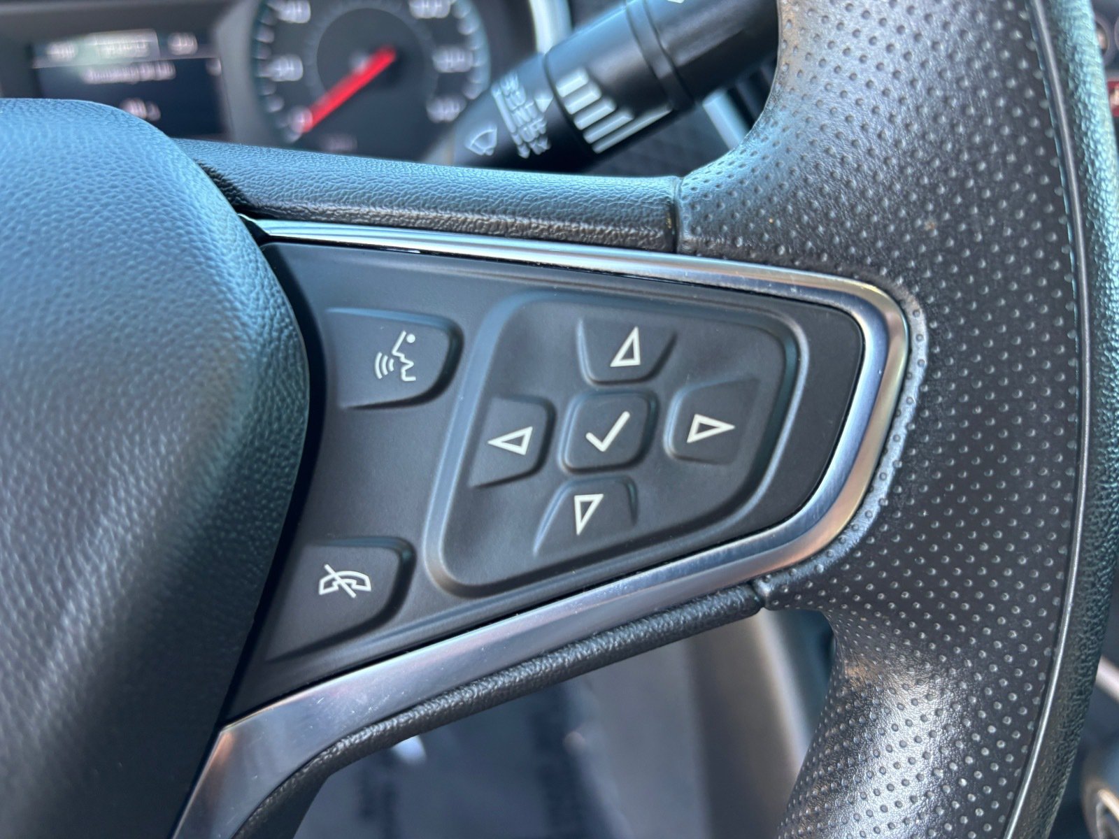 Used 2024 Chevrolet Malibu LT FWD image 23
