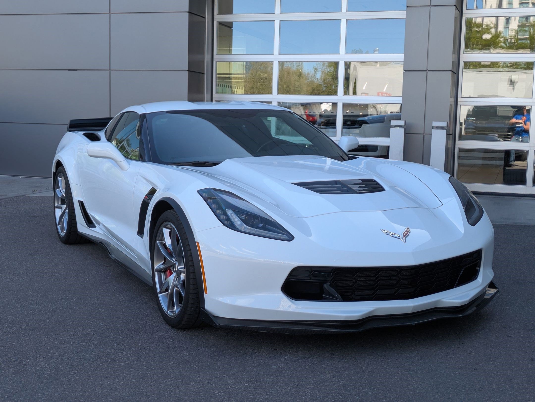 Used 2017 Chevrolet Corvette Z06 RWD image 3