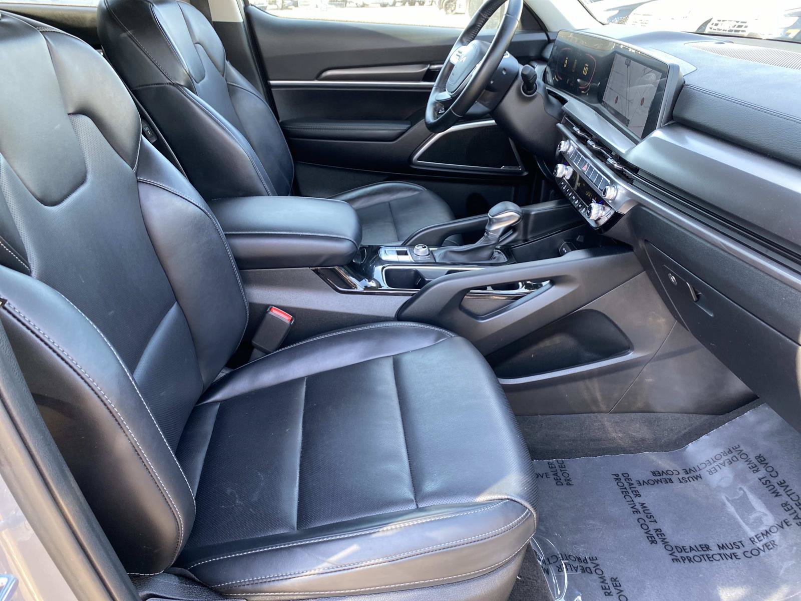 Used 2024 Kia Telluride LX AWD/4WD image 22