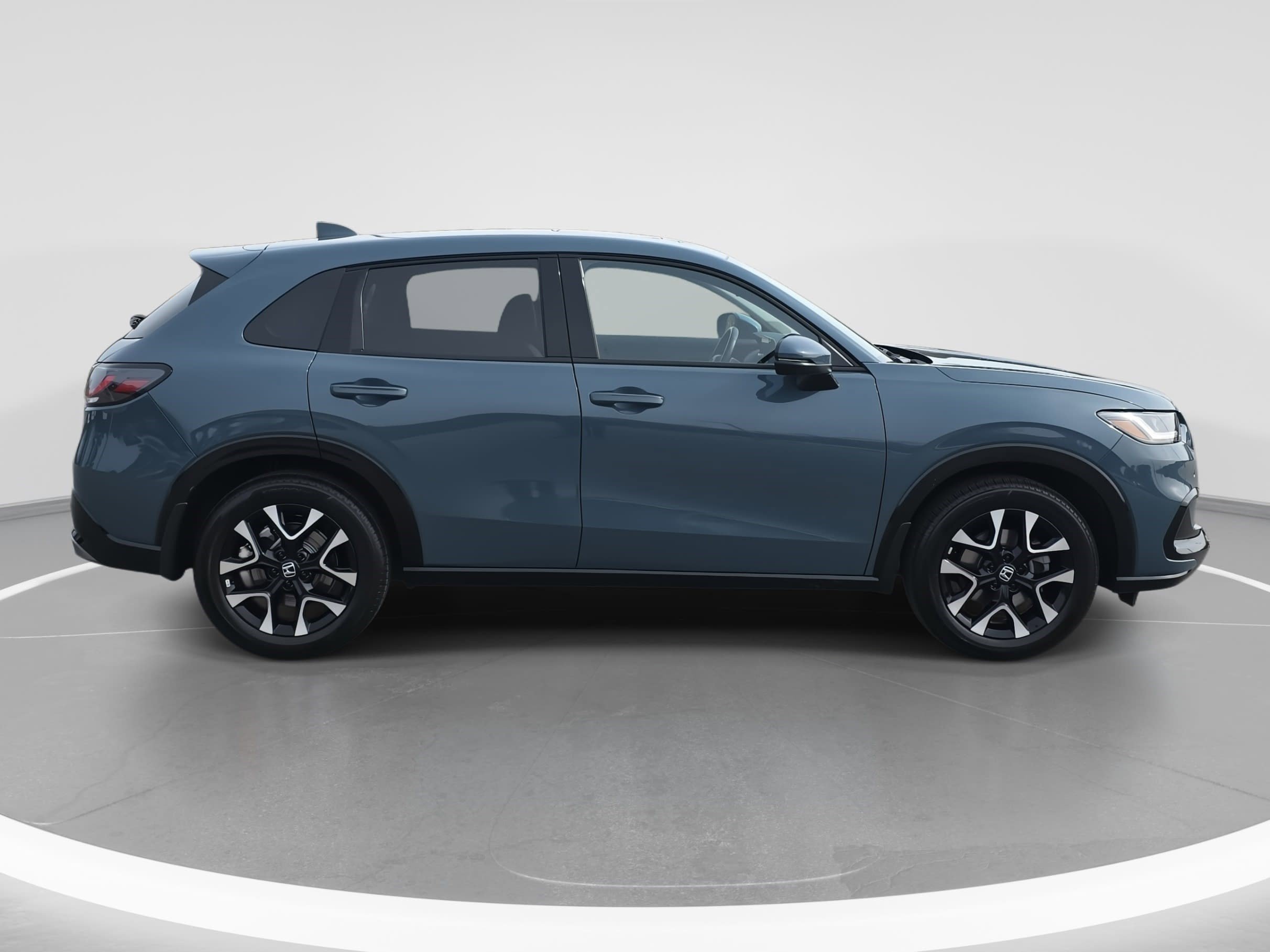 Certified 2026 Honda HR-V EX-L image 4