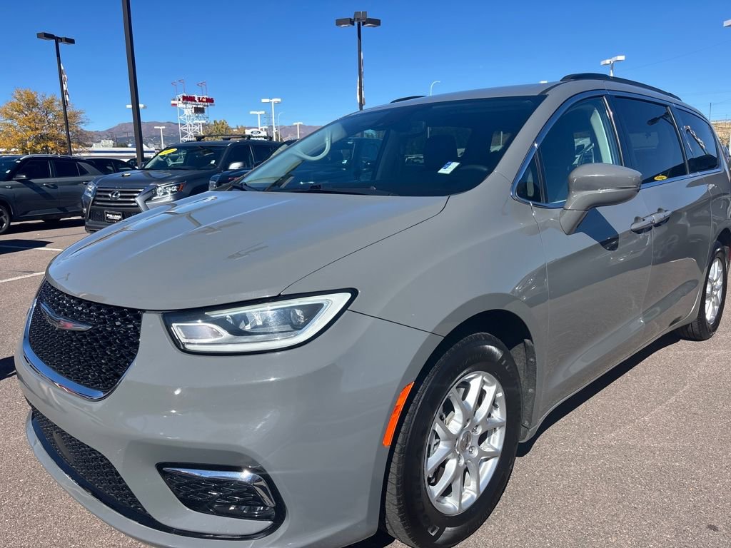 Used 2022 Chrysler Pacifica Touring-L
