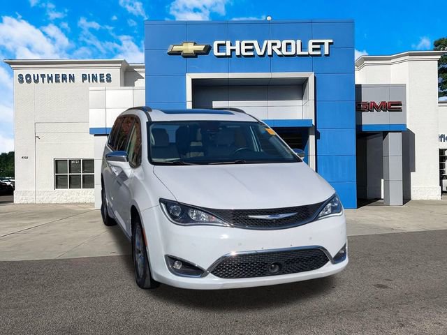 Used 2019 Chrysler Pacifica Limited w/ Advanced Safetytec Group