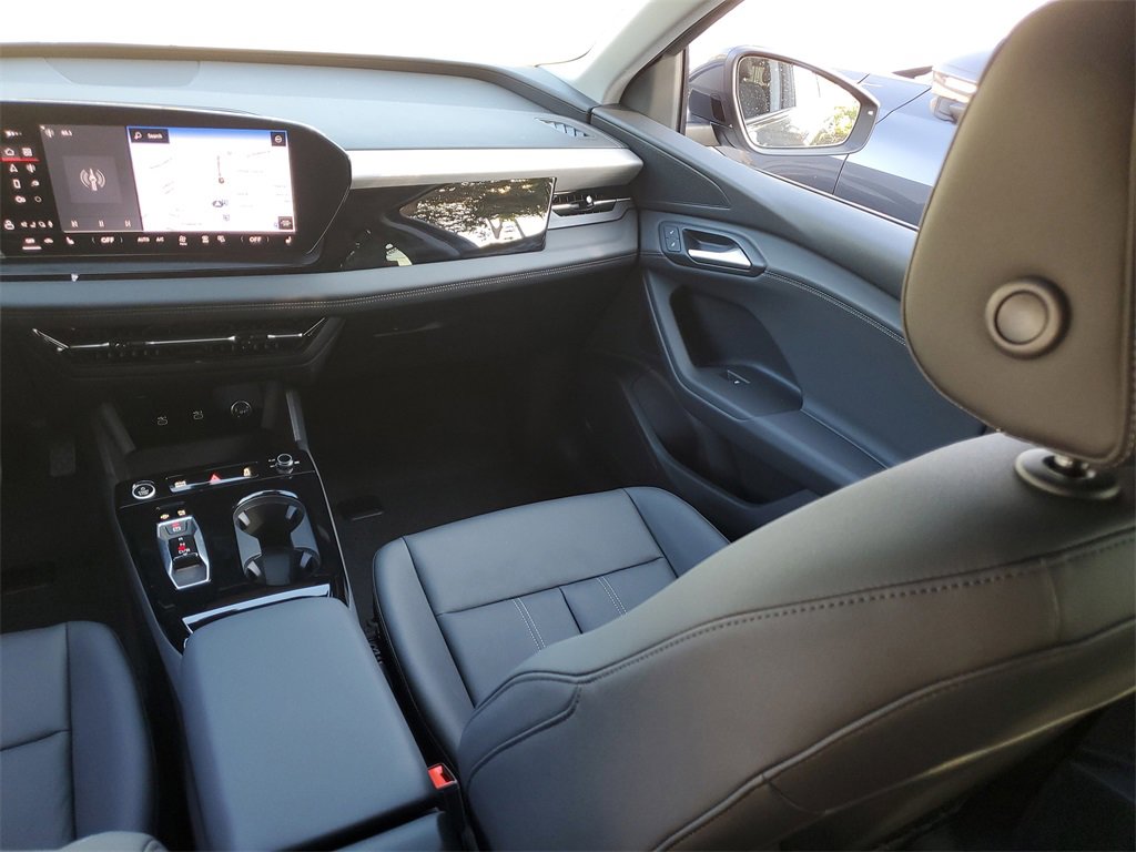 New 2025 Audi Q6 e-tron Premium image 24